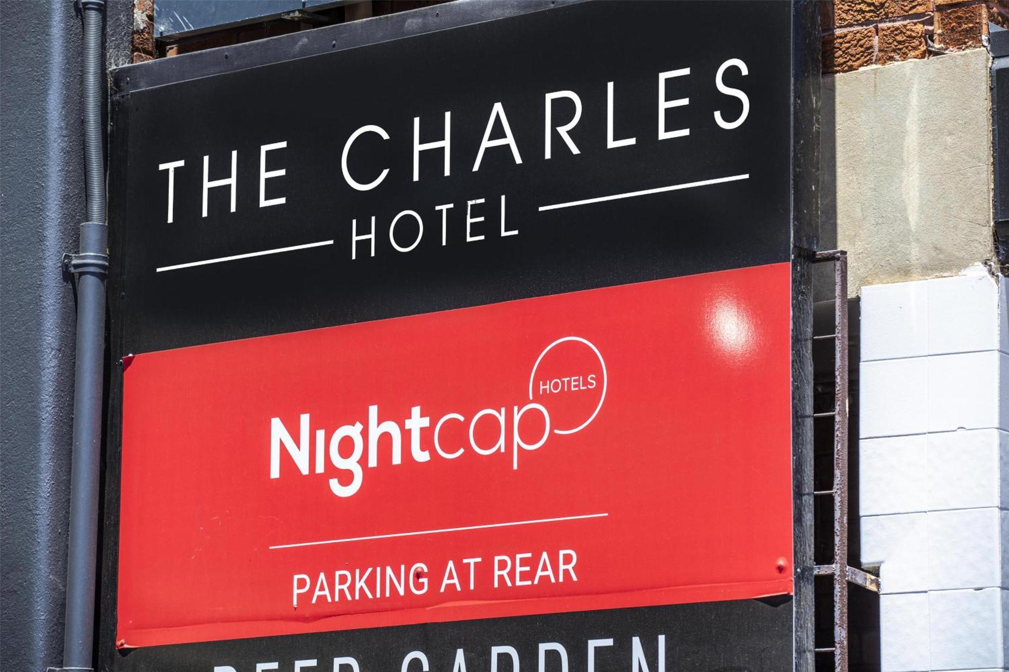 Nightcap At The Charles Hotel Wollongong Exteriér fotografie